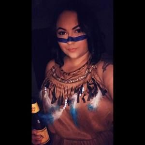 Meet your Posher, Joni